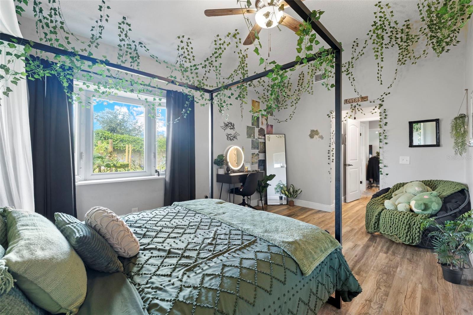 LAKE SHARON ESTATES - Residential