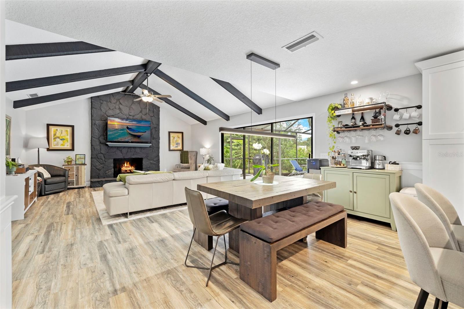 LAKE SHARON ESTATES - Residential