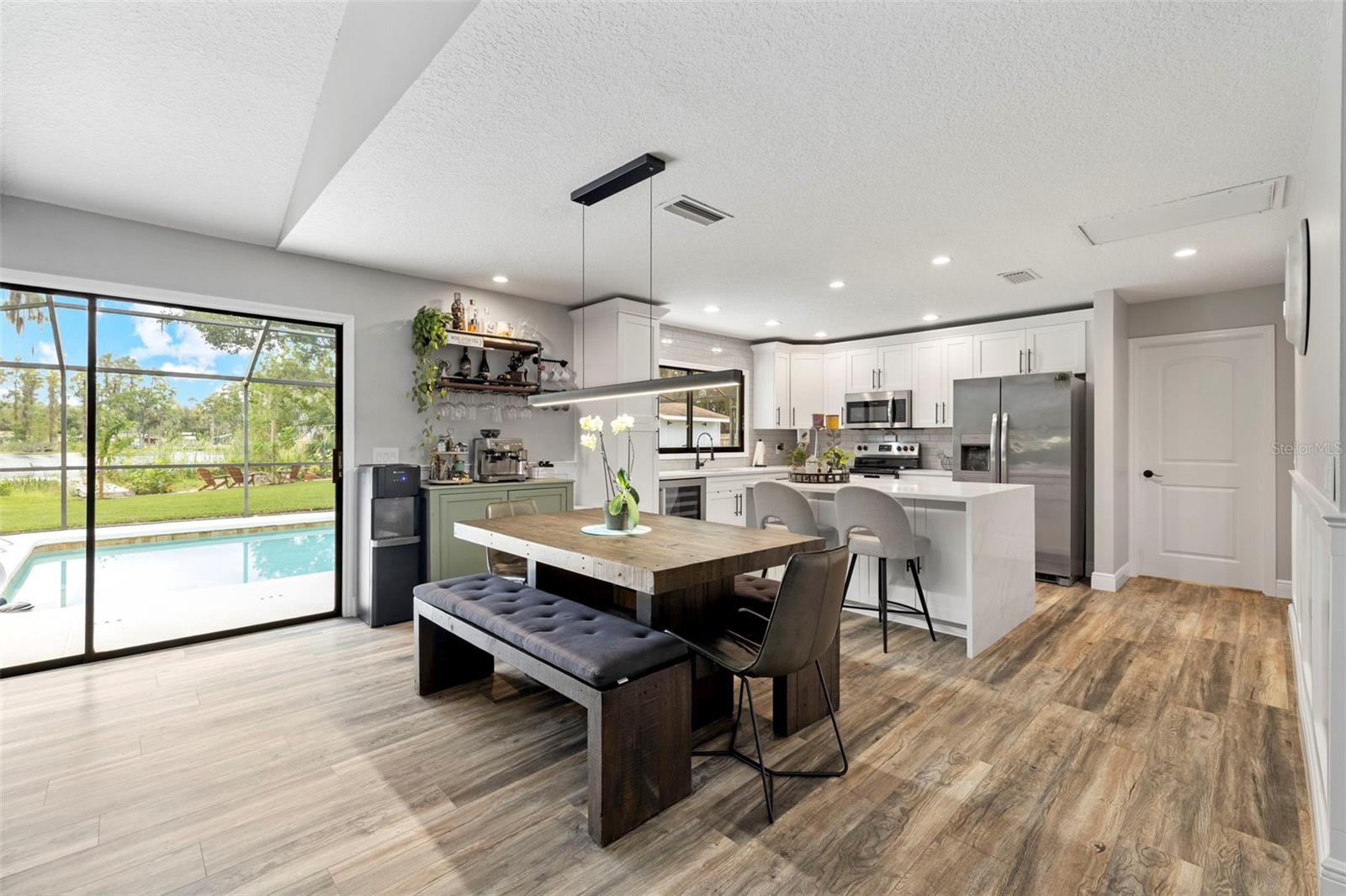 LAKE SHARON ESTATES - Residential