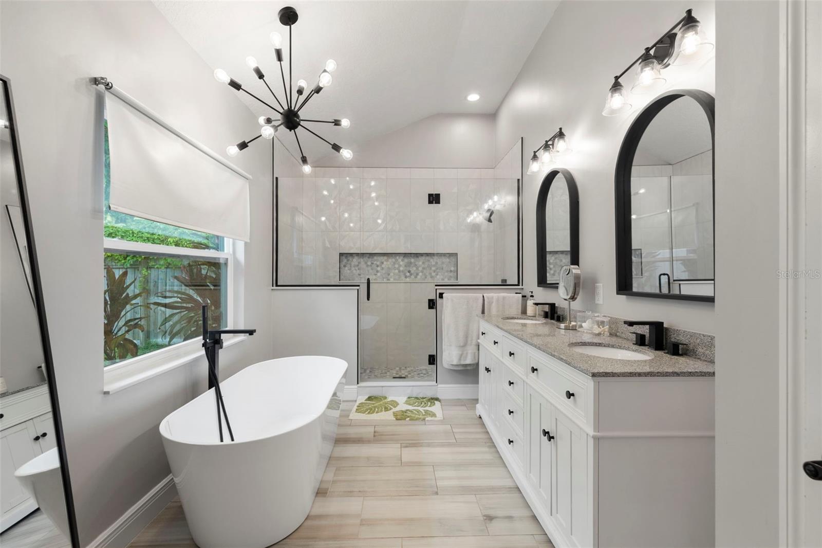 LAKE SHARON ESTATES - Residential