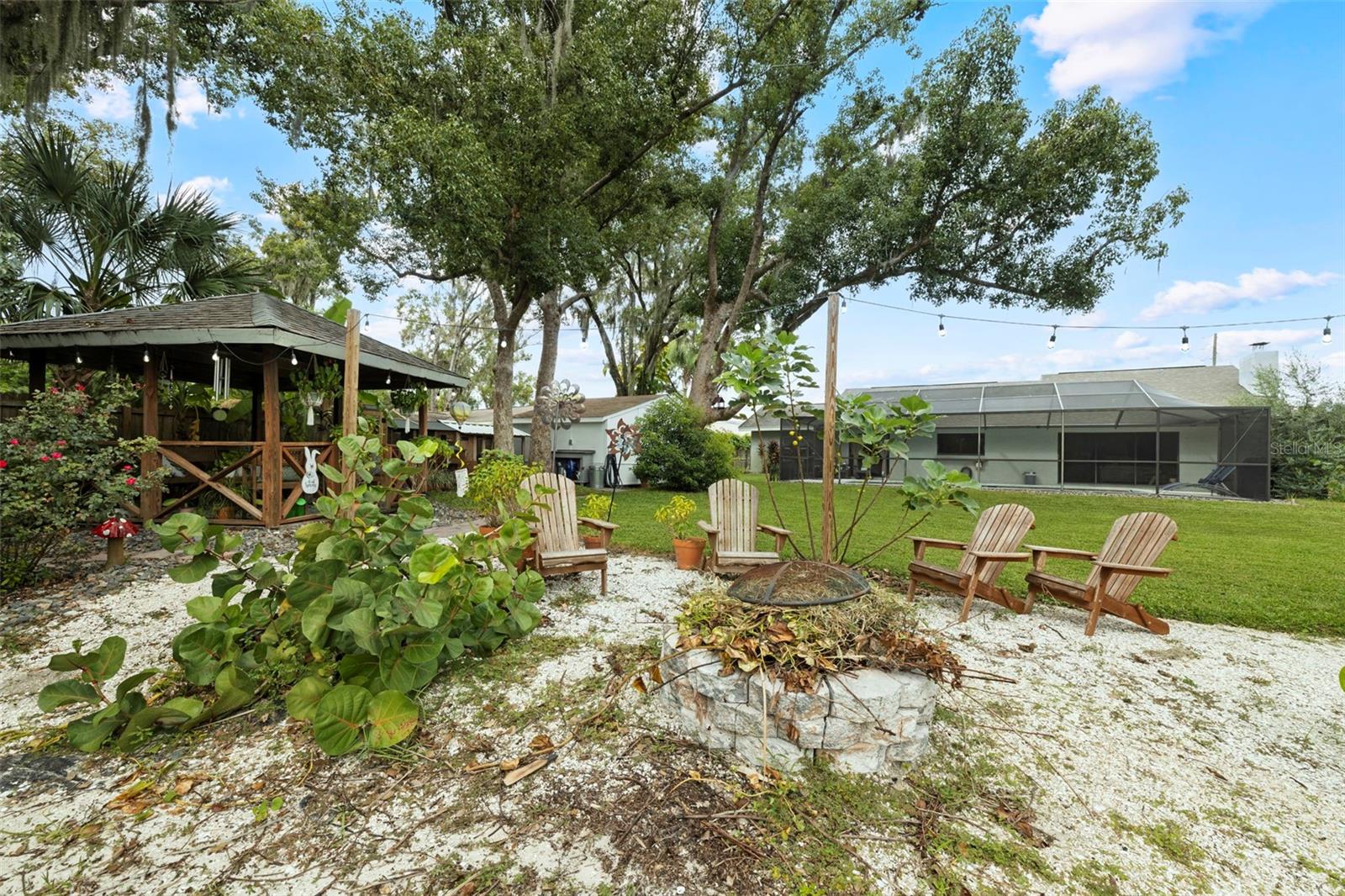 LAKE SHARON ESTATES - Residential