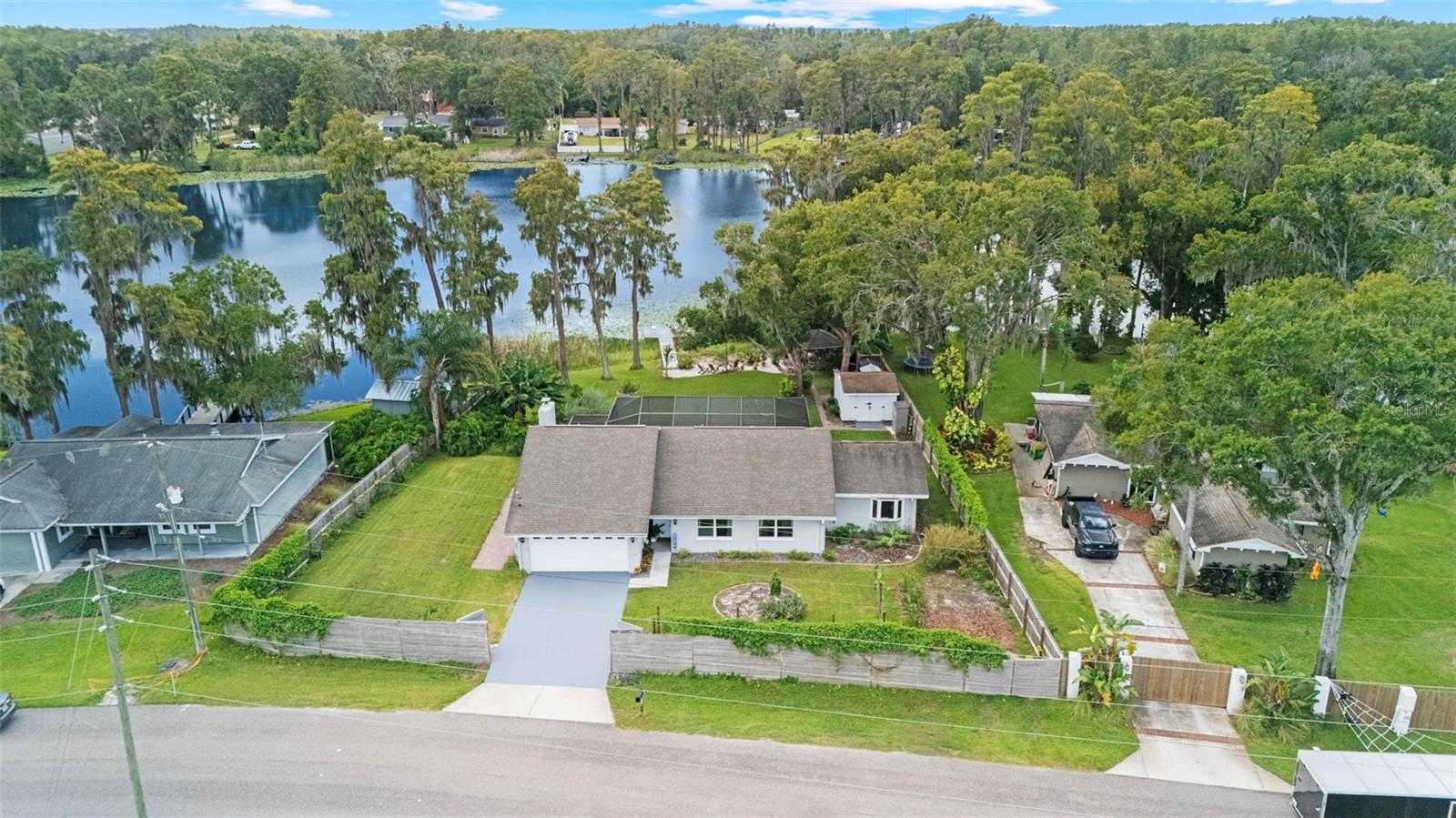 LAKE SHARON ESTATES - Residential