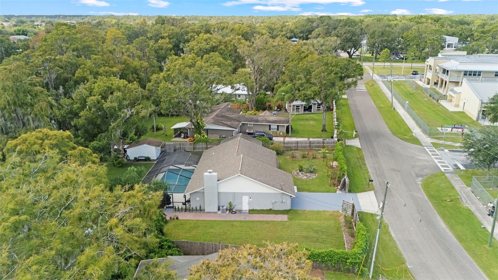 LAKE SHARON ESTATES - Residential