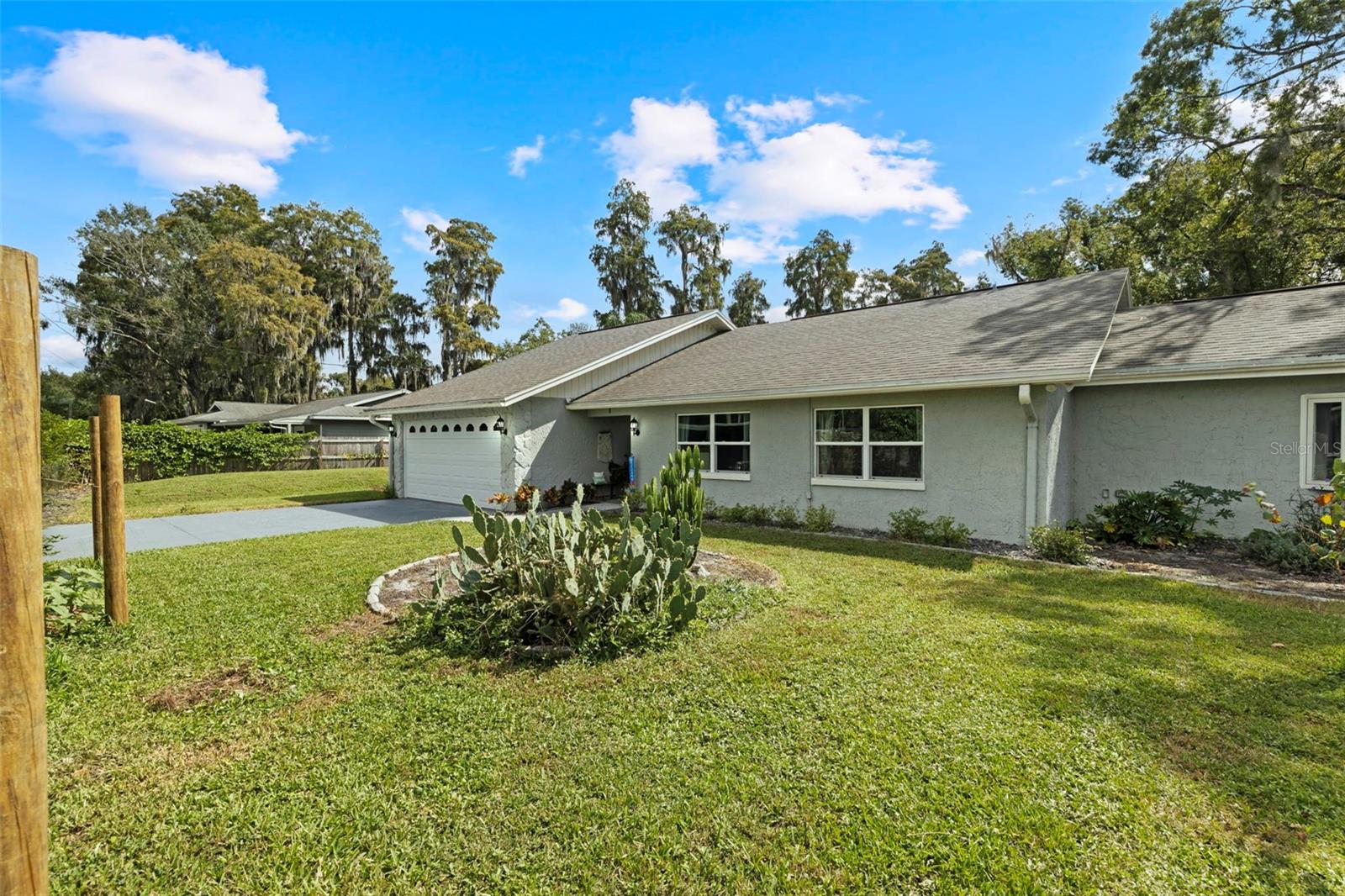 LAKE SHARON ESTATES - Residential