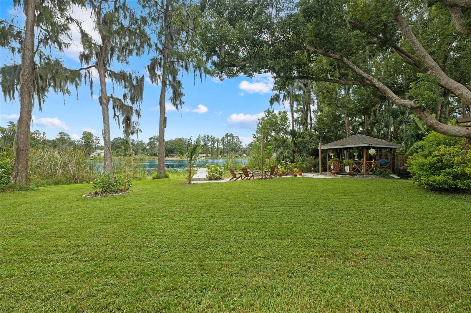 LAKE SHARON ESTATES - Residential