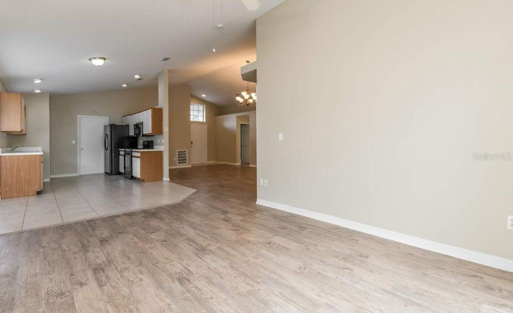 Photo of 409 21st Avenue W, Bradenton, FL 34205 (MLS # A4667184)