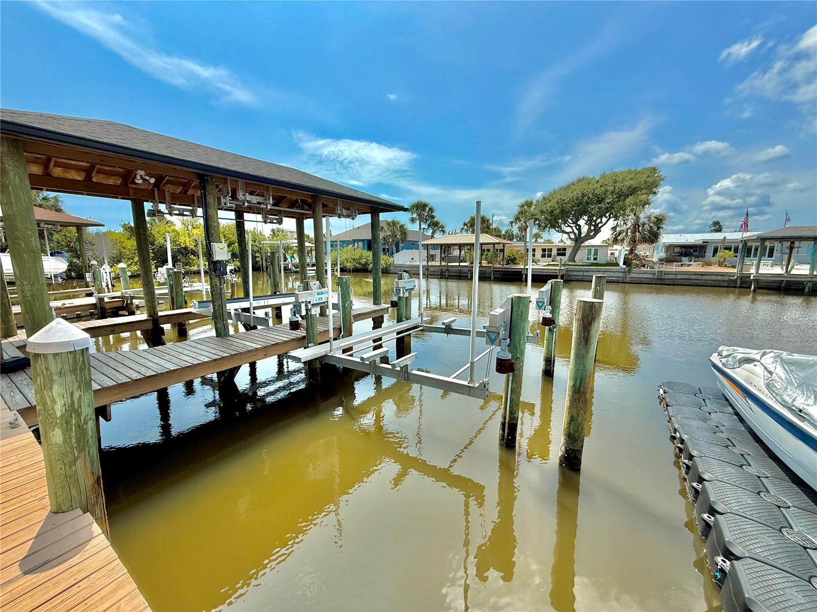 EMERALD COVE SUB - Residential