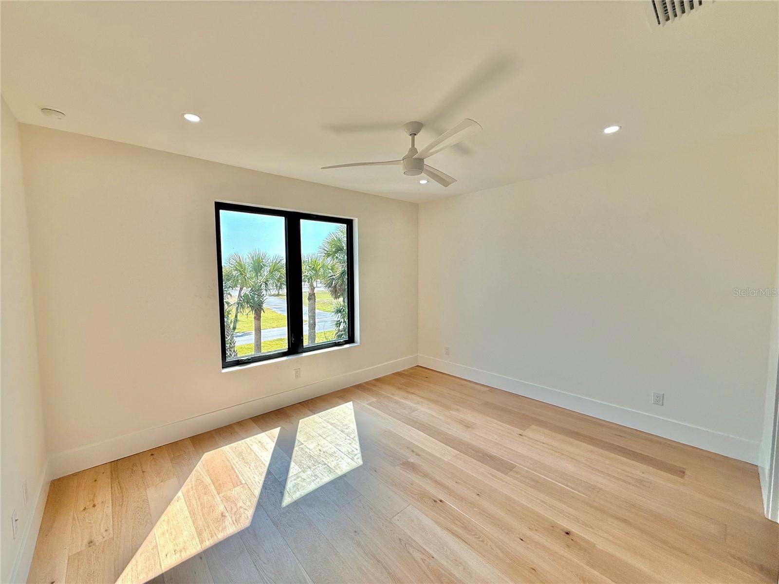 EMERALD COVE SUB - Residential