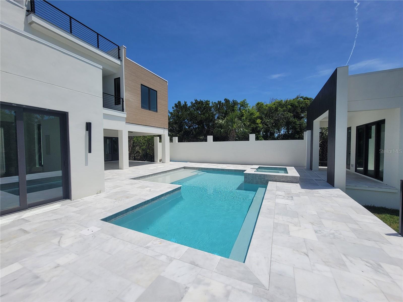 EMERALD COVE SUB - Residential