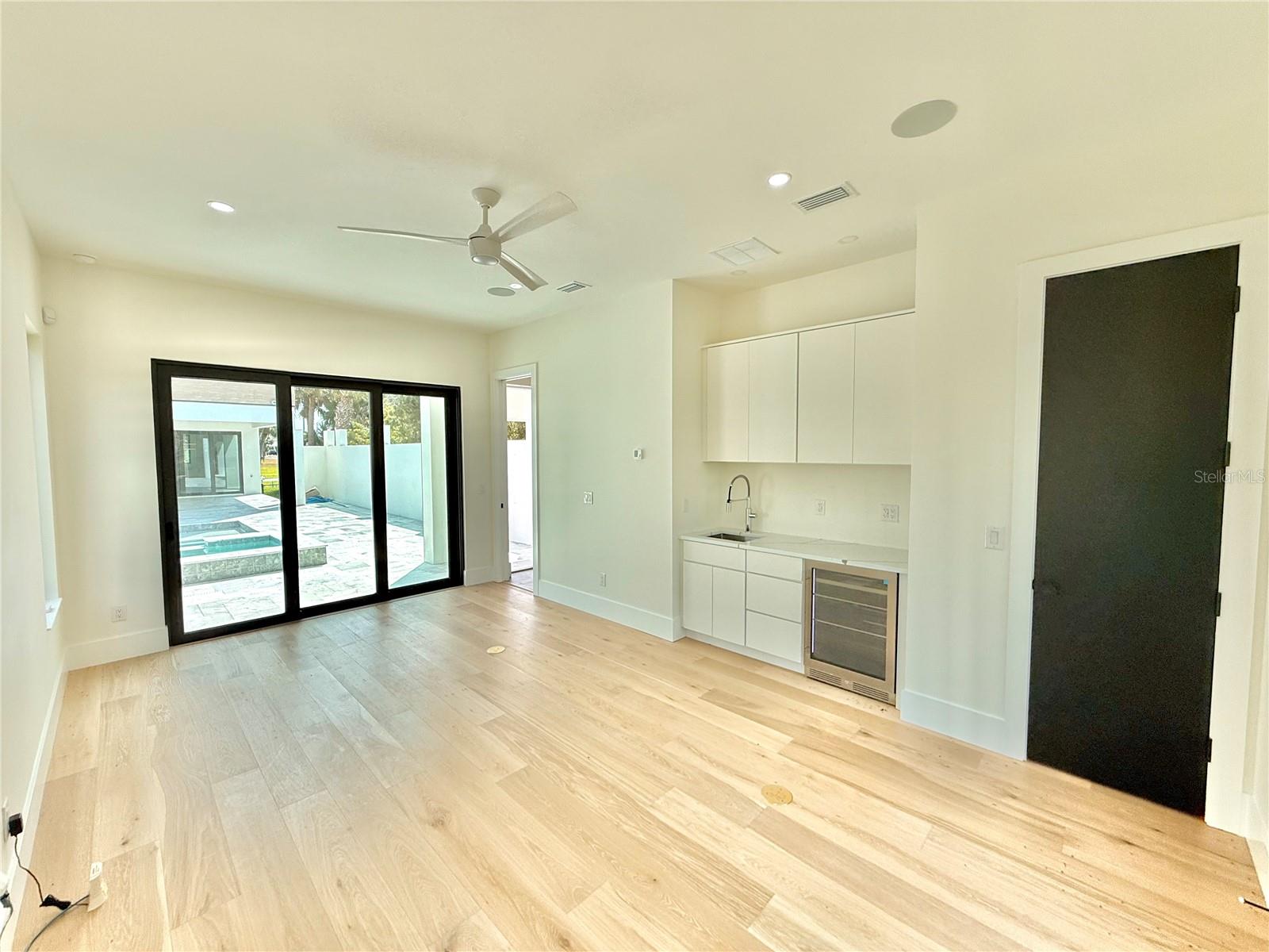 EMERALD COVE SUB - Residential