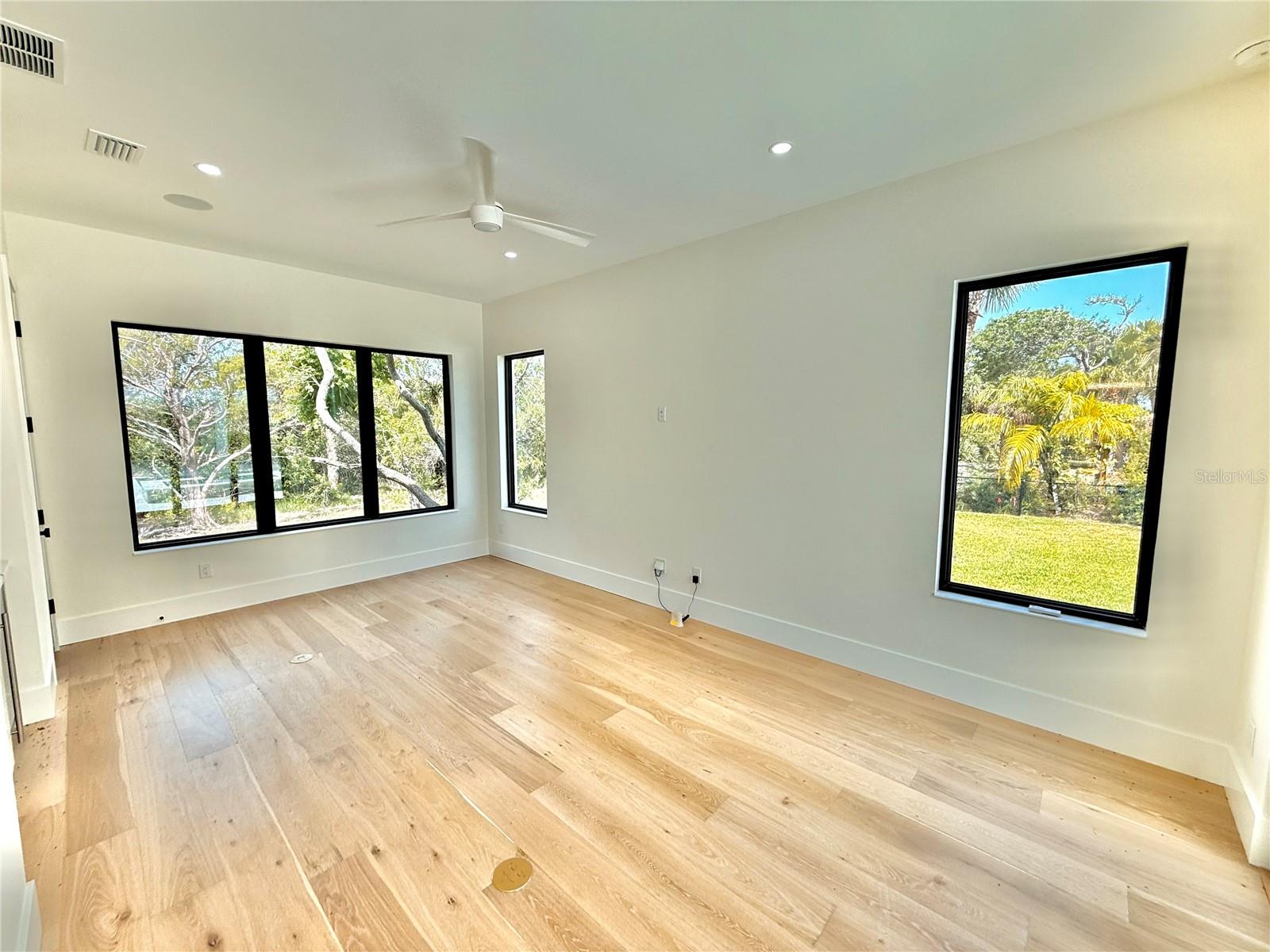 EMERALD COVE SUB - Residential