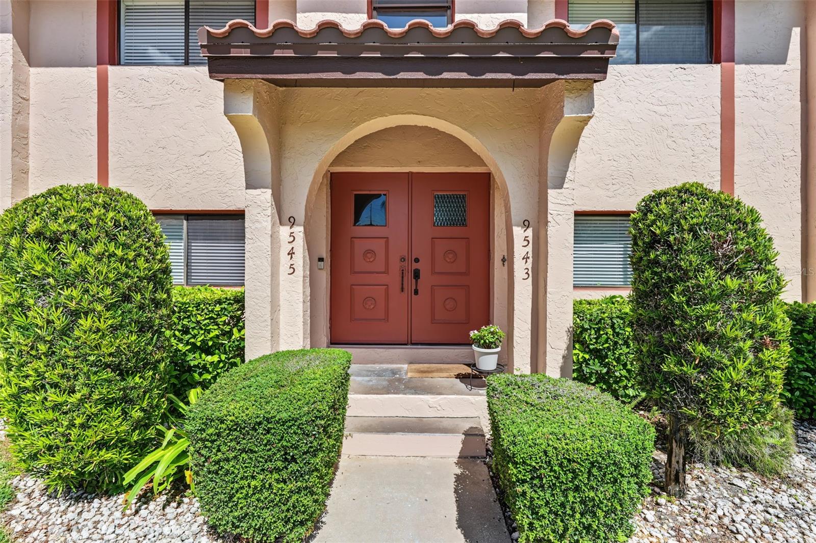 9543 86TH AVENUE 9543