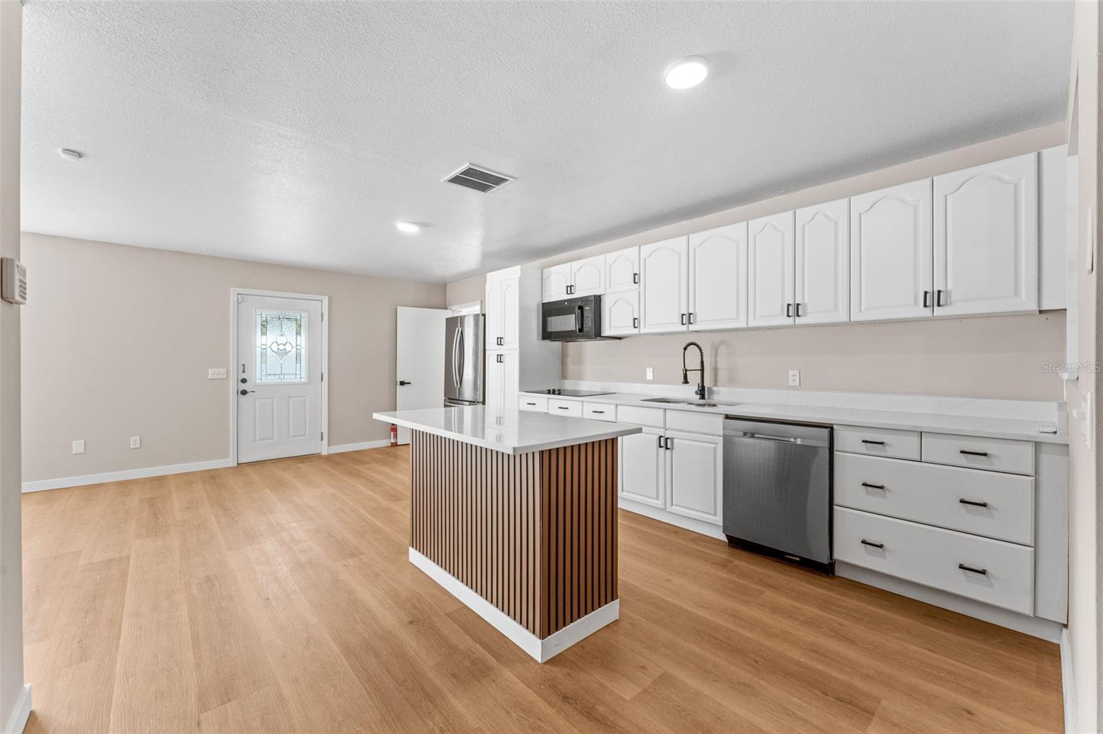 TANGERINE - Residential