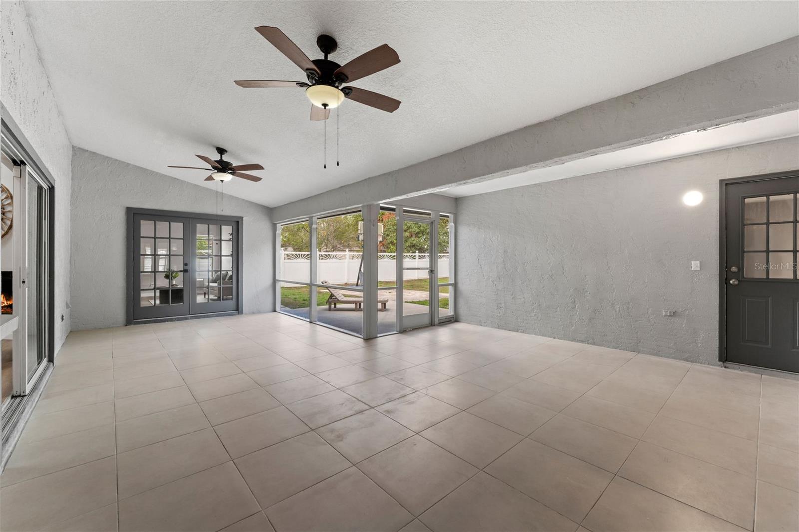 TANGERINE - Residential