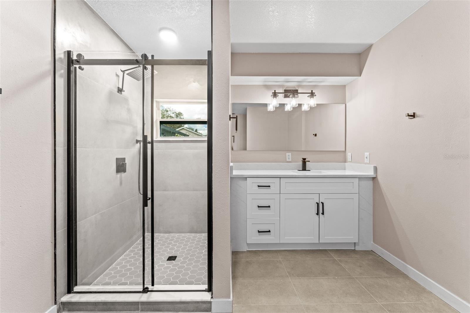 TANGERINE - Residential