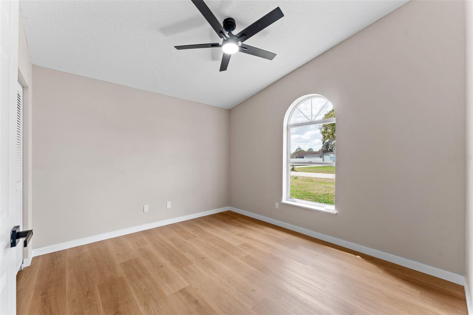 TANGERINE - Residential