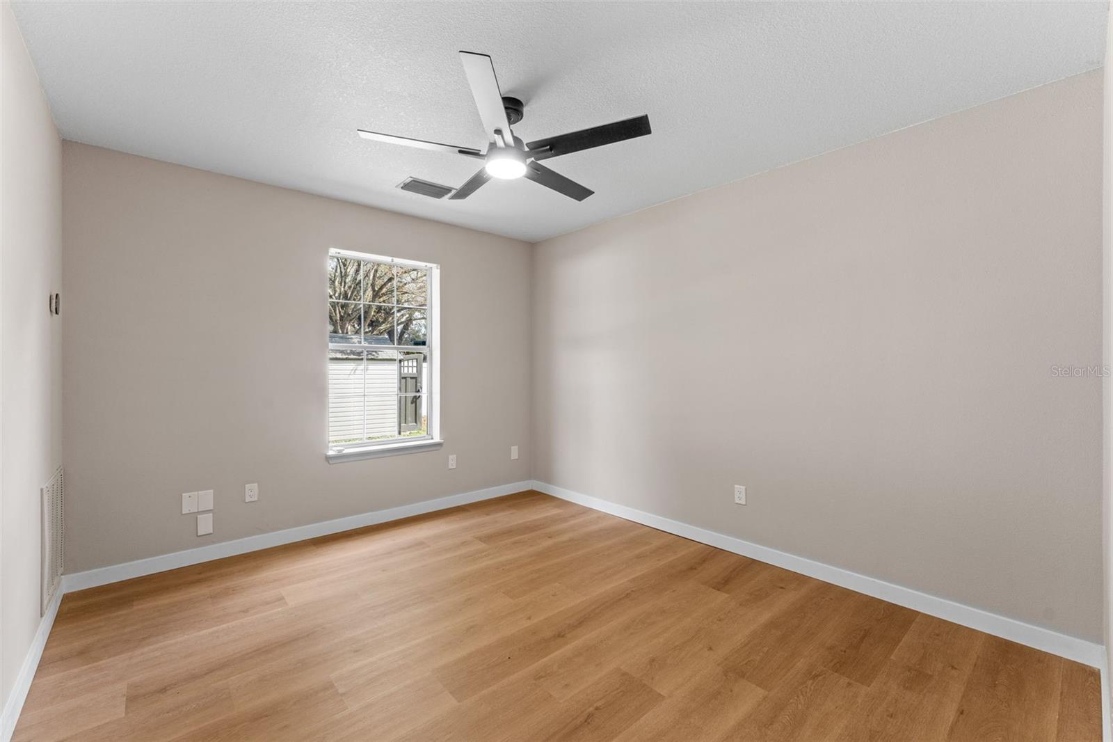 TANGERINE - Residential