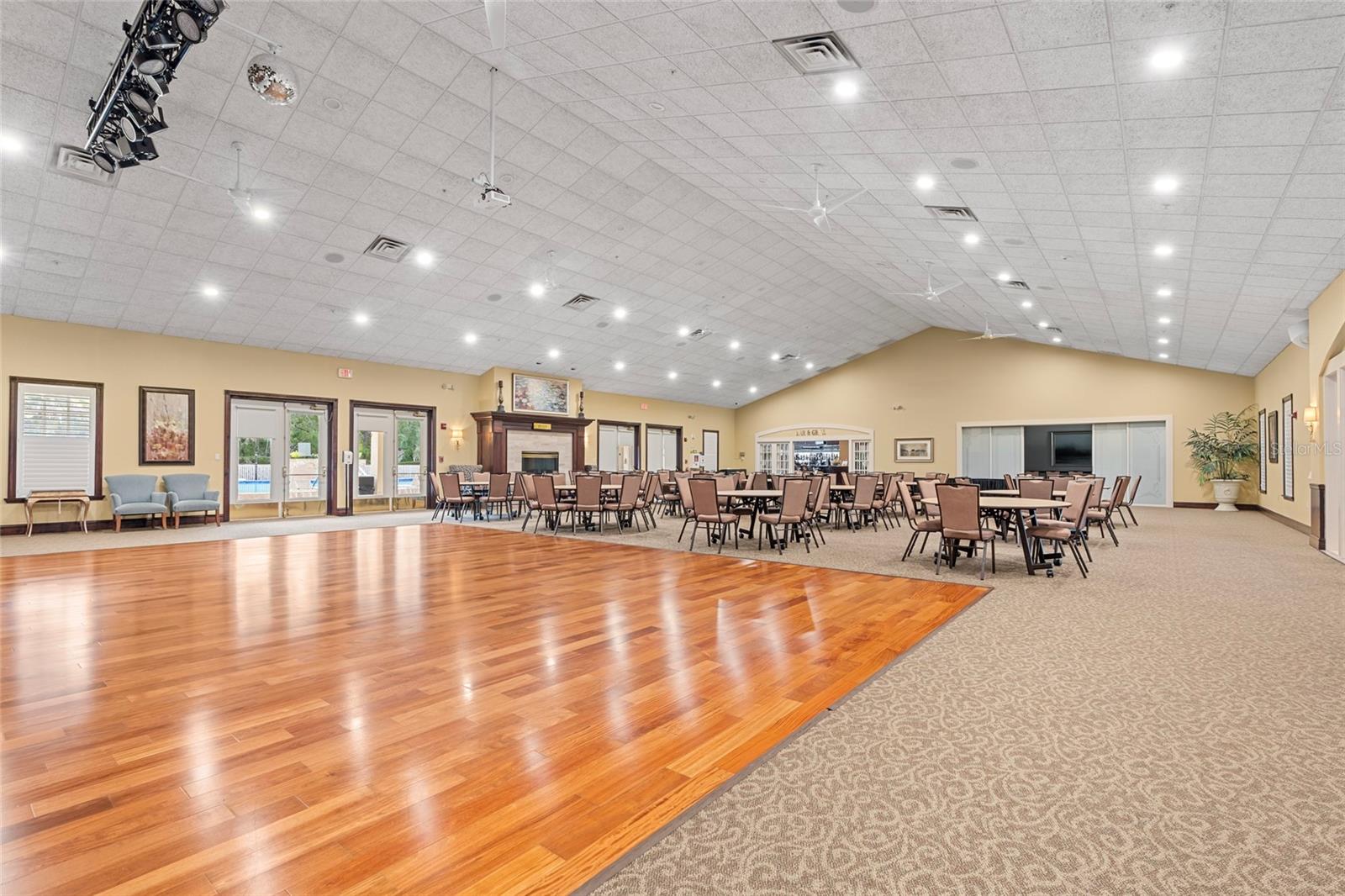 WELLINGTON AT SEVEN HILLS PH 6 - Residential