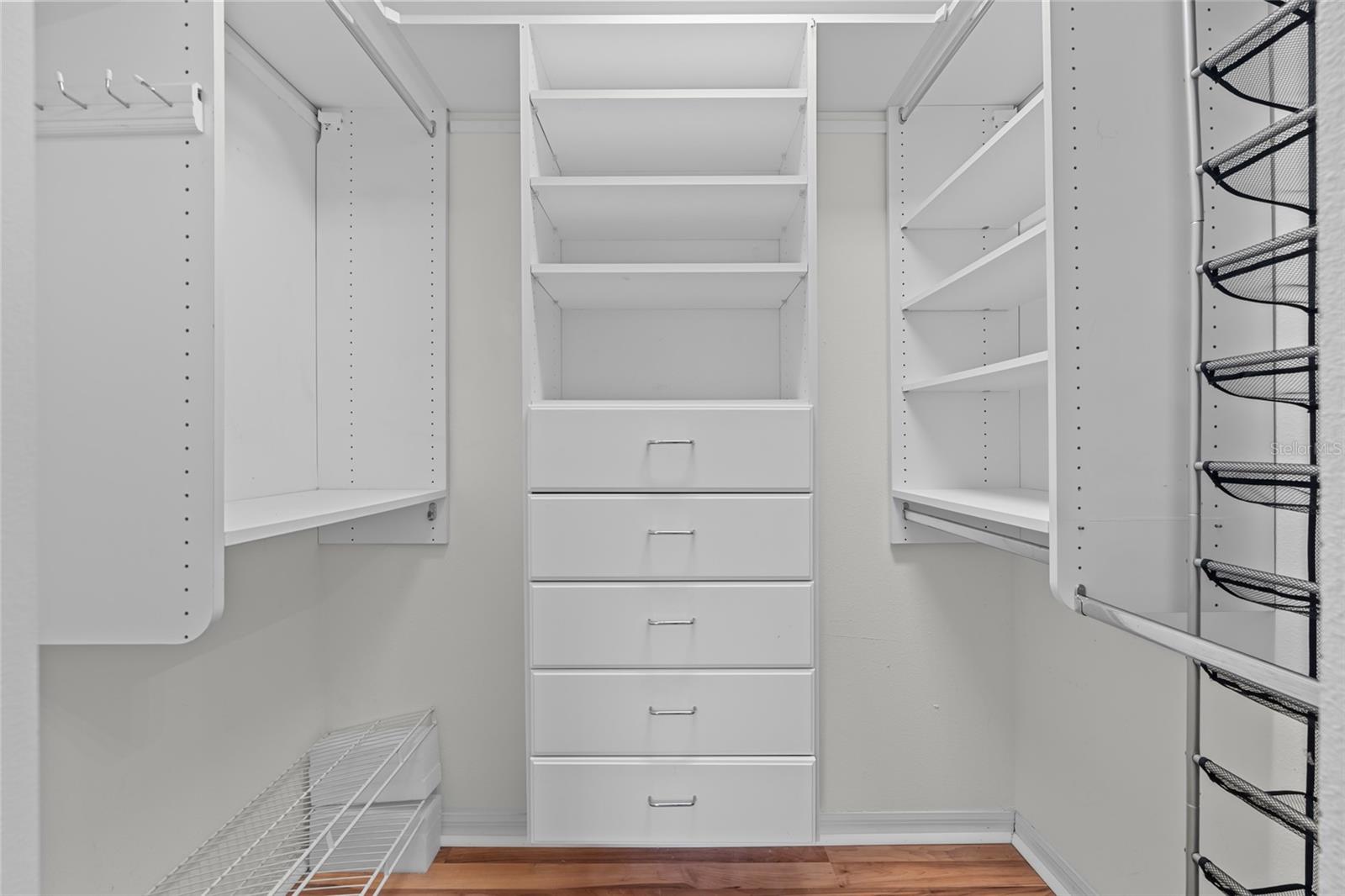 WELLINGTON AT SEVEN HILLS PH 6 - Residential