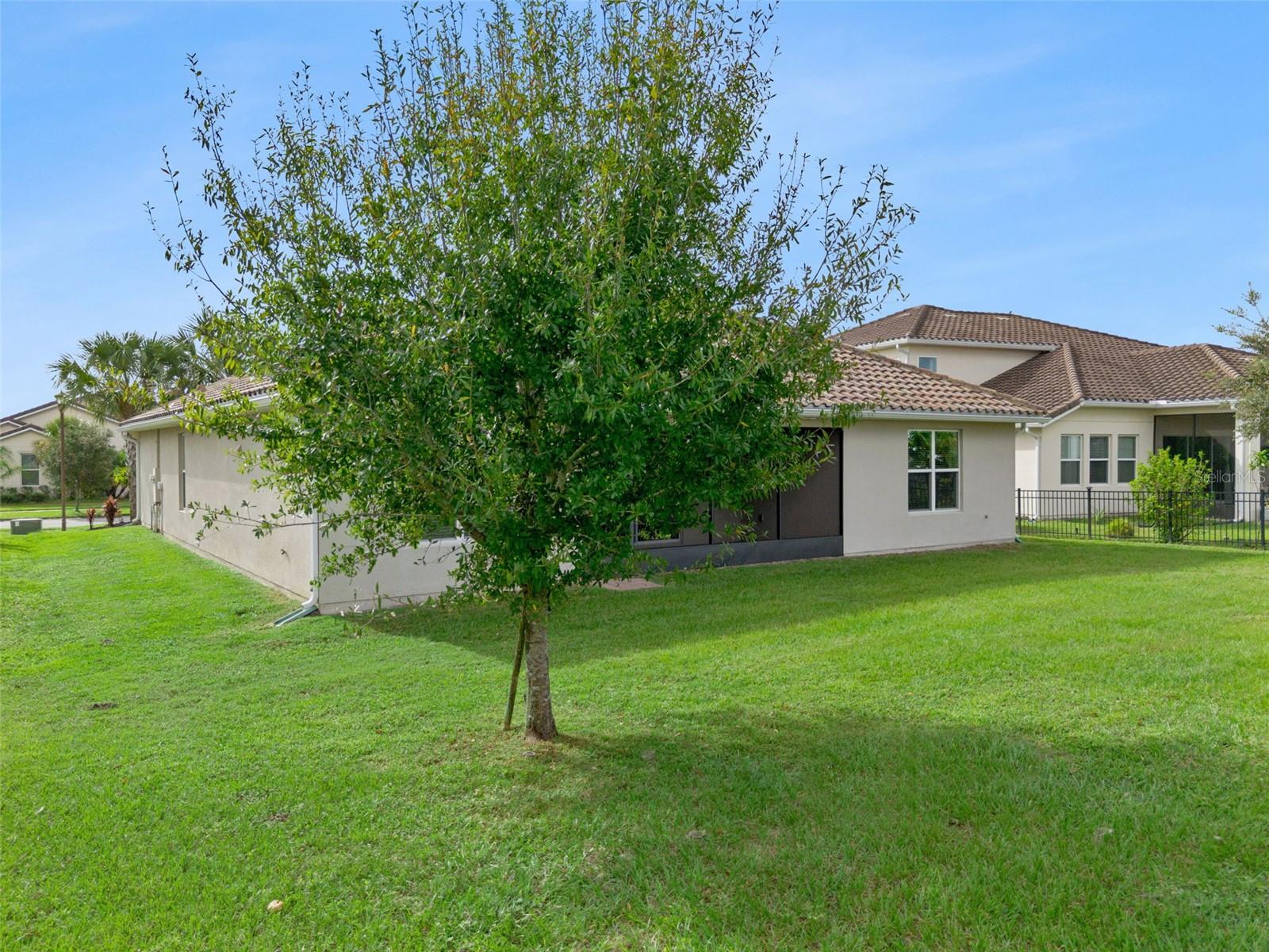BELLALAGO PH B-2 - Residential
