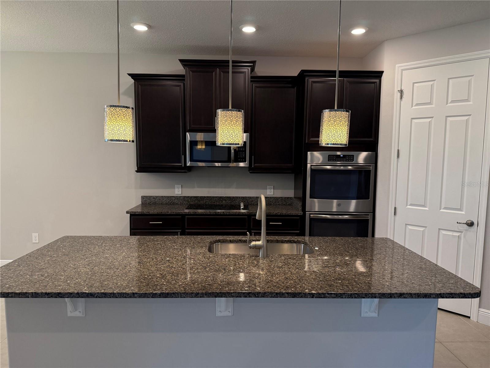 BELLALAGO PH B-2 - Residential