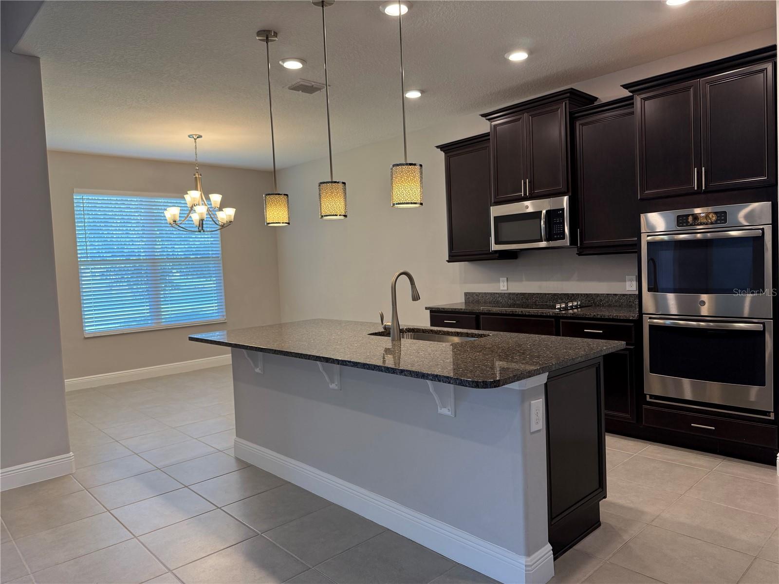 BELLALAGO PH B-2 - Residential