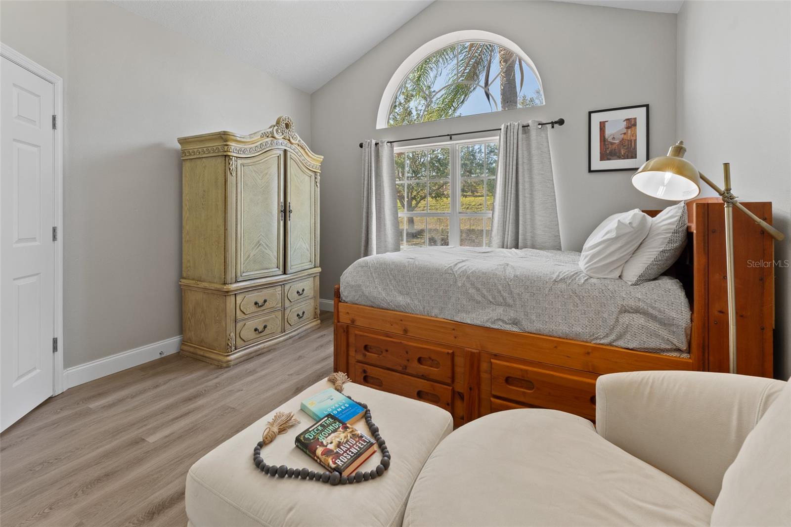 8118 YELLOW CRANE DRIVE