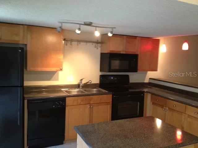 CREEKS EDGE CONDO - Residential Lease