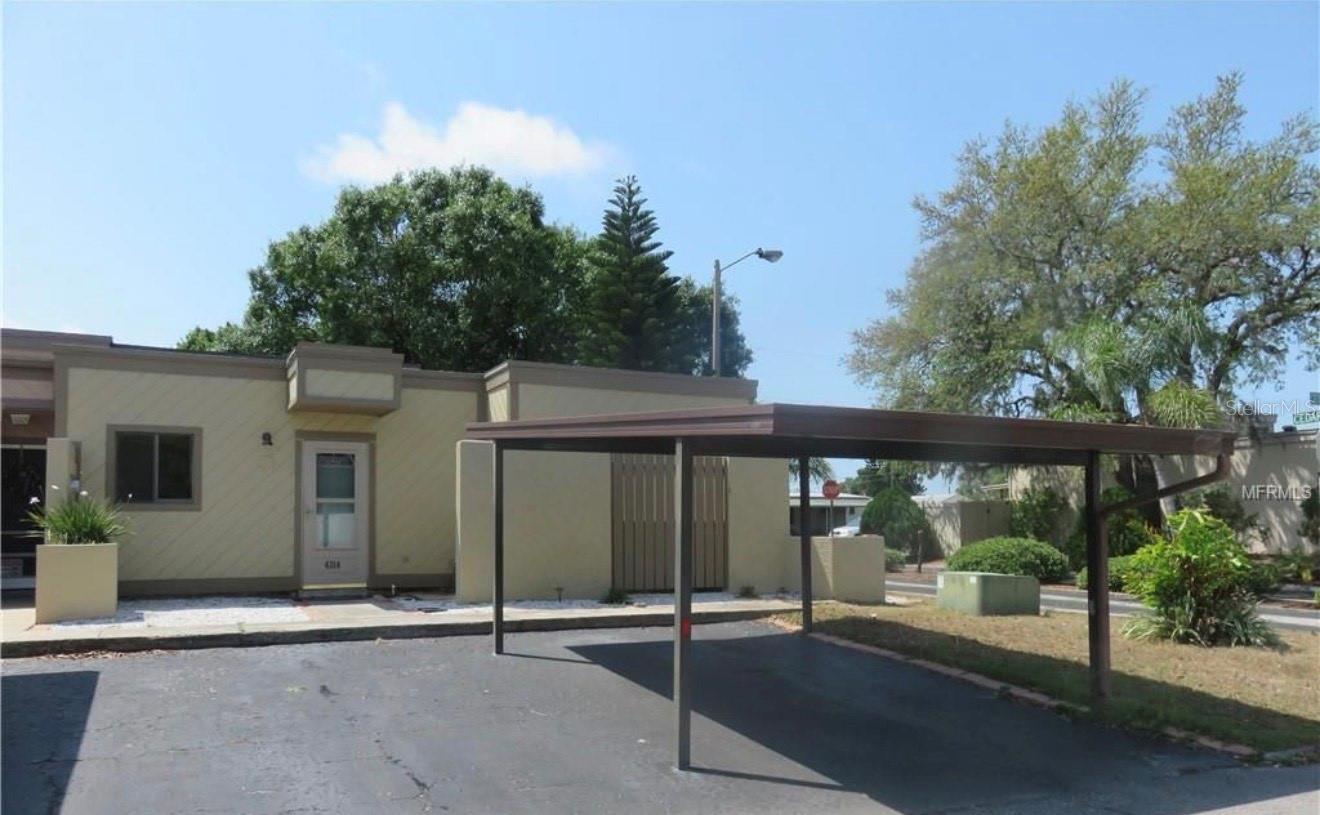 PINEWOOD VILLAS - Residential