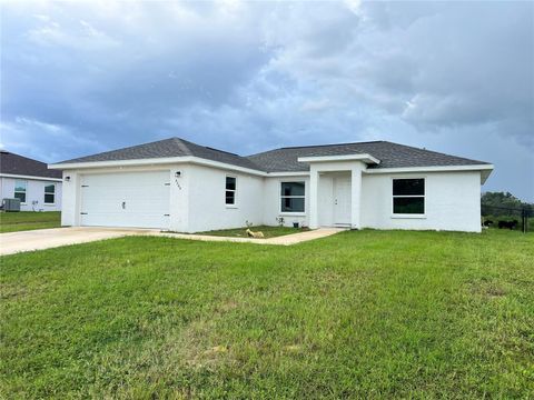 Photo of 4264 E Taper Street, Inverness, FL 34453 (MLS # G5101796) Photo of 4264 E Taper Street, Inverness, FL 34453 (MLS # G5101796)