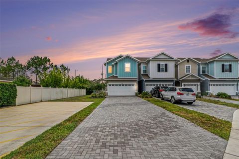 Photo of 1180 Wycliffe Way, Saint Cloud, FL 34771 (MLS # O6417521)