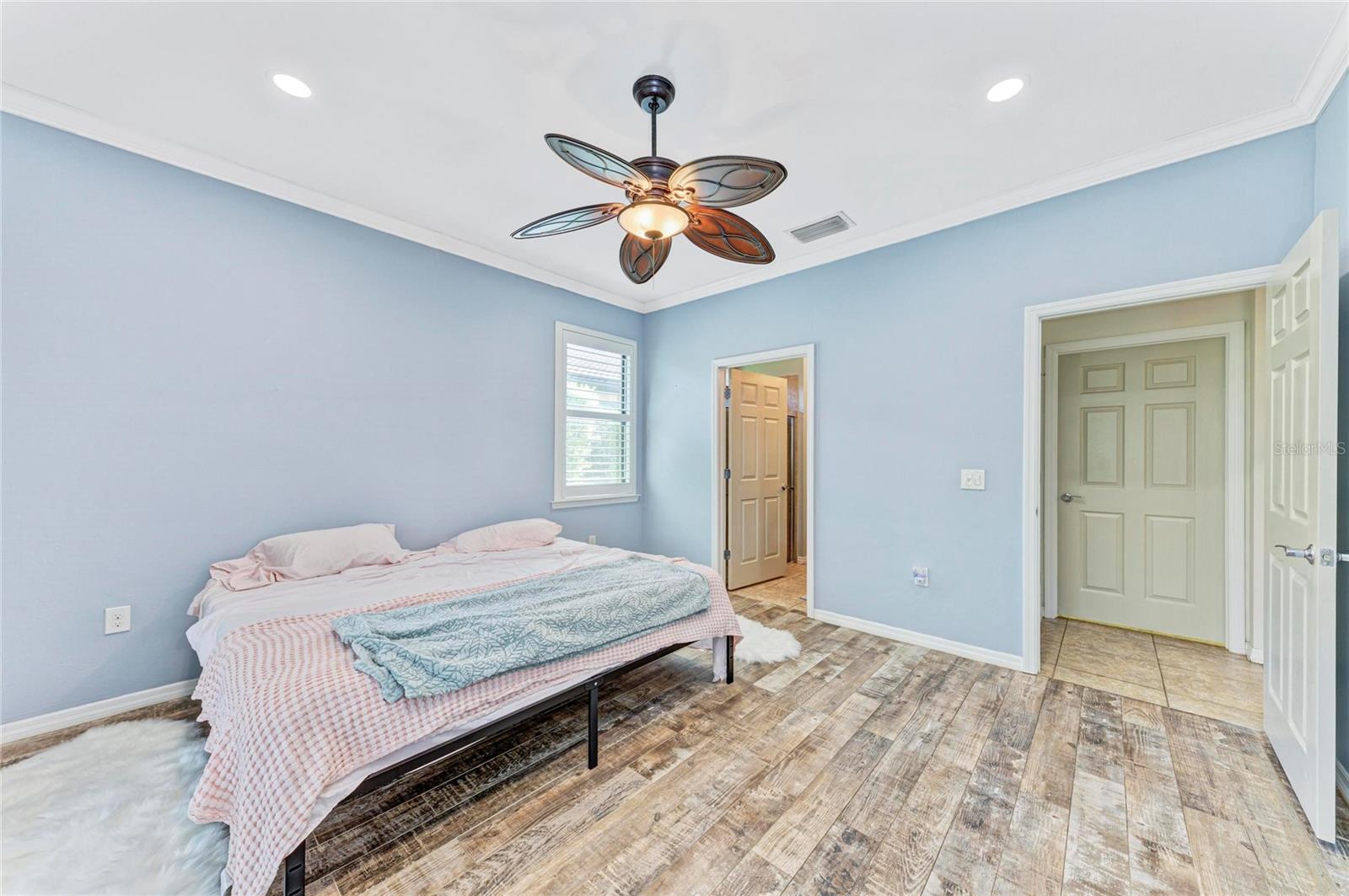 ISLANDWALK AT THE WEST VILLAGE - Residential