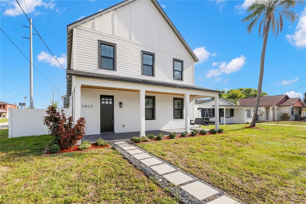 Photo of 3923 W Gray Street, Tampa, FL 33609 (MLS # TB8543290)