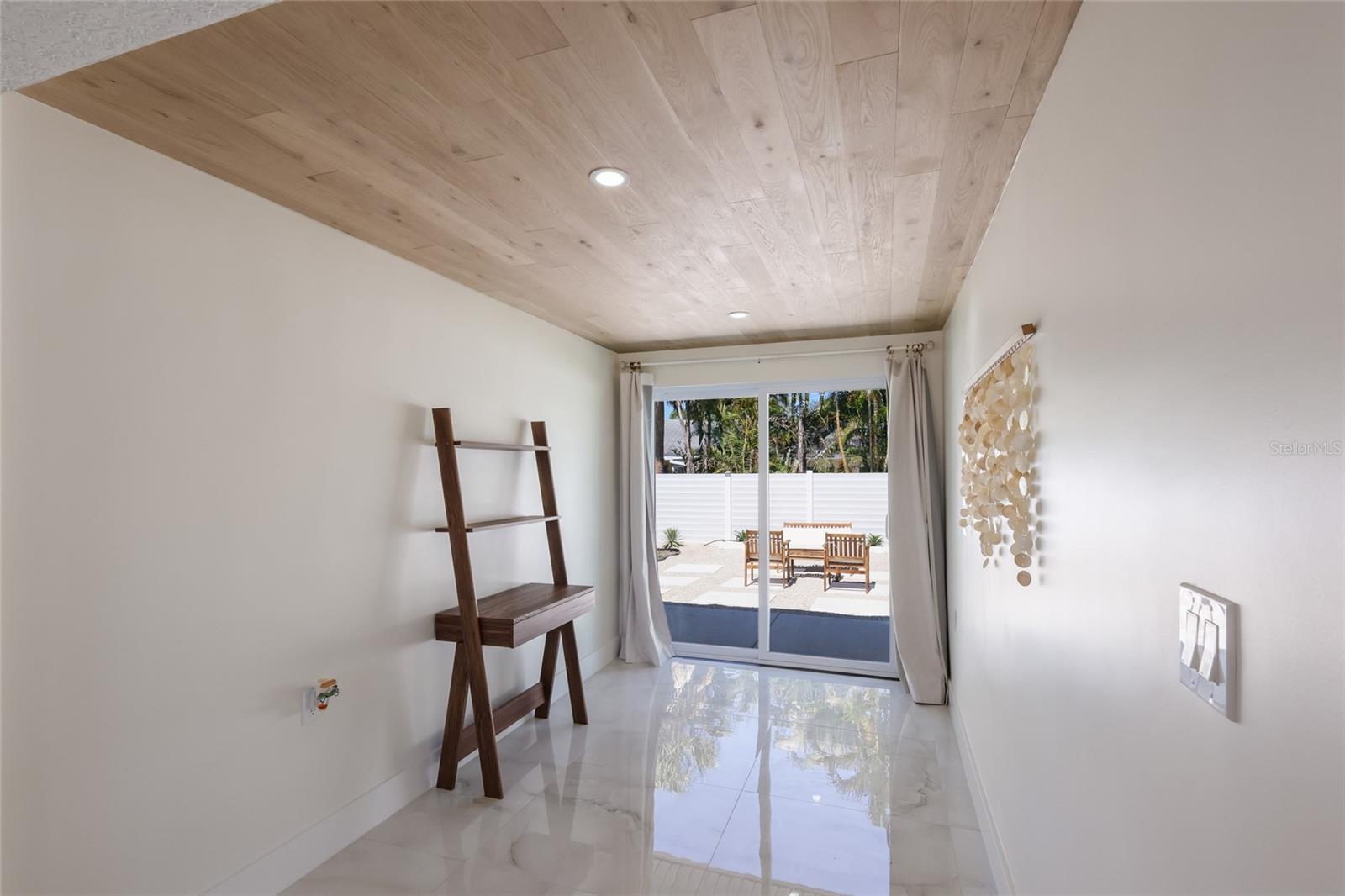HOLMES BEACH 33RD UNIT - Residential