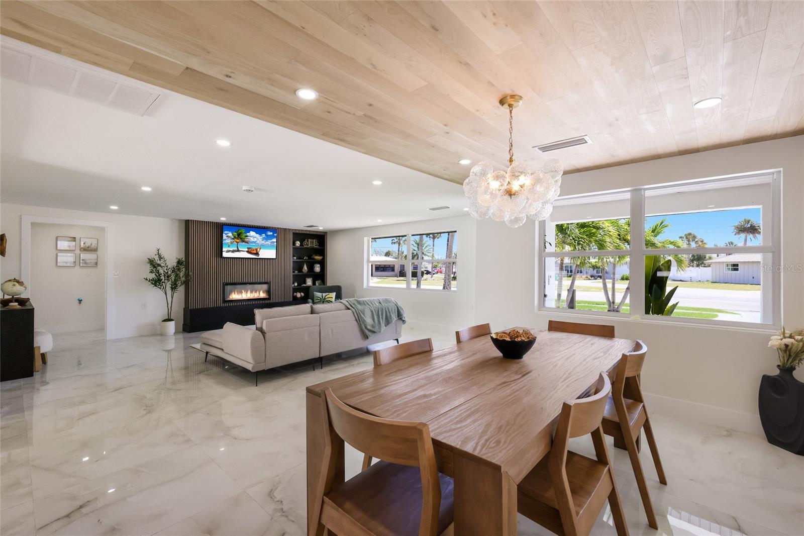 HOLMES BEACH 33RD UNIT - Residential