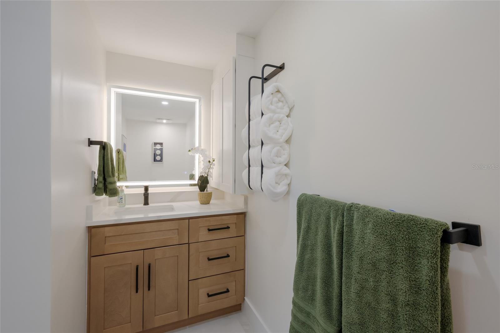 HOLMES BEACH 33RD UNIT - Residential