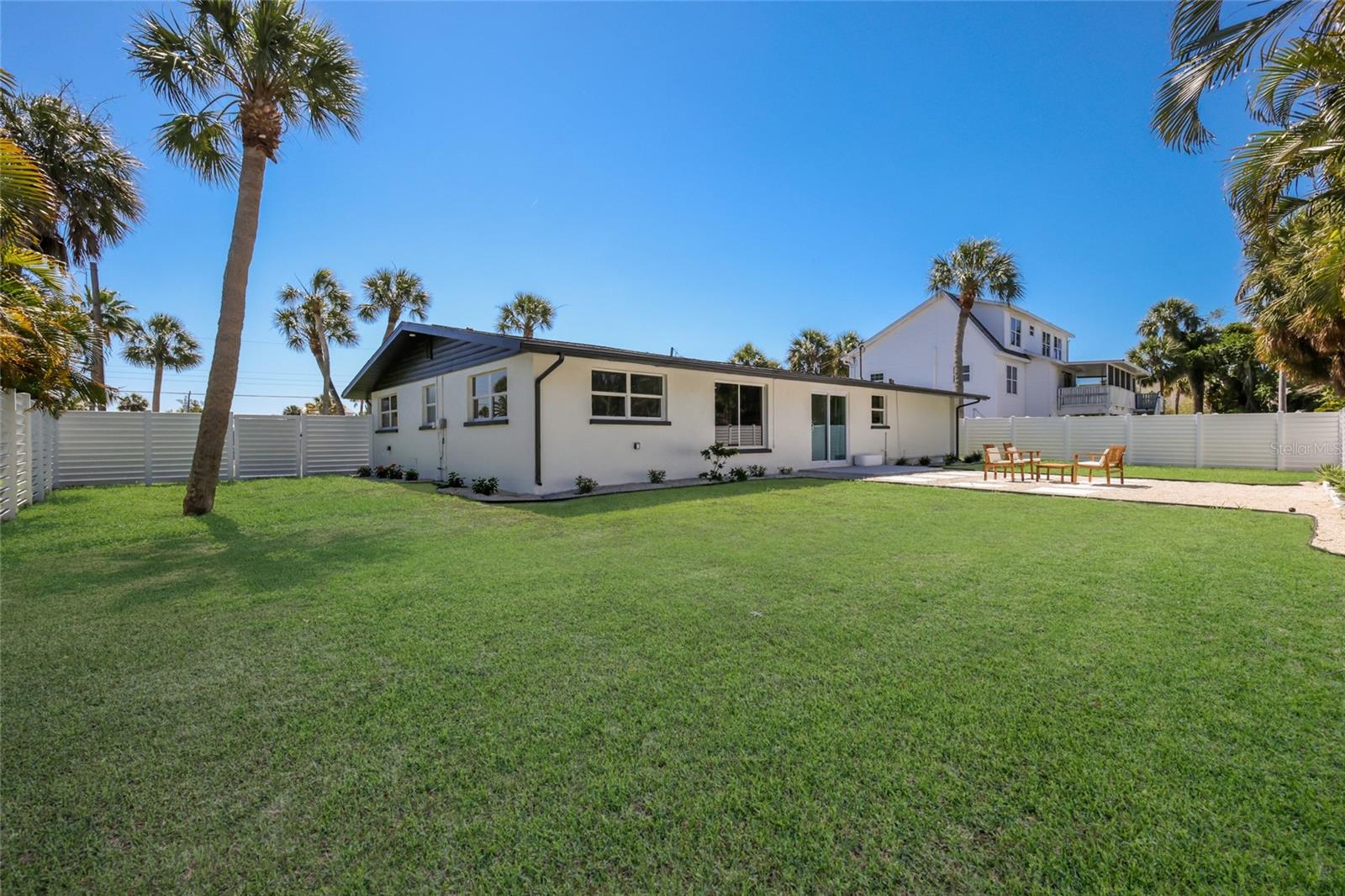 HOLMES BEACH 33RD UNIT - Residential