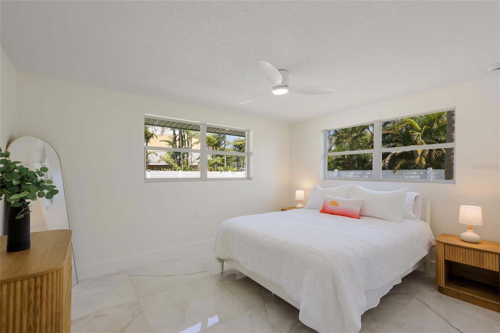 HOLMES BEACH 33RD UNIT - Residential