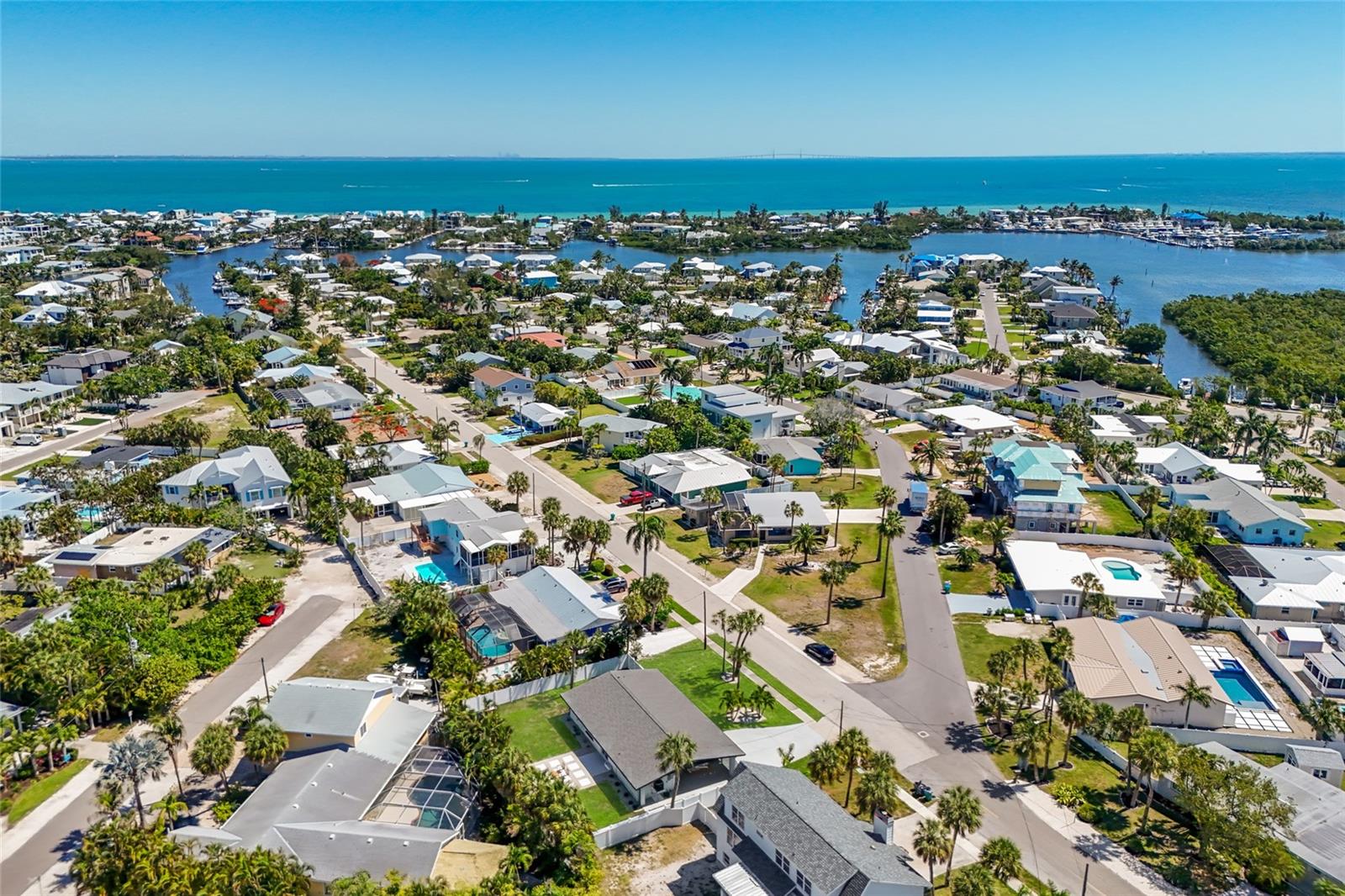 HOLMES BEACH 33RD UNIT - Residential