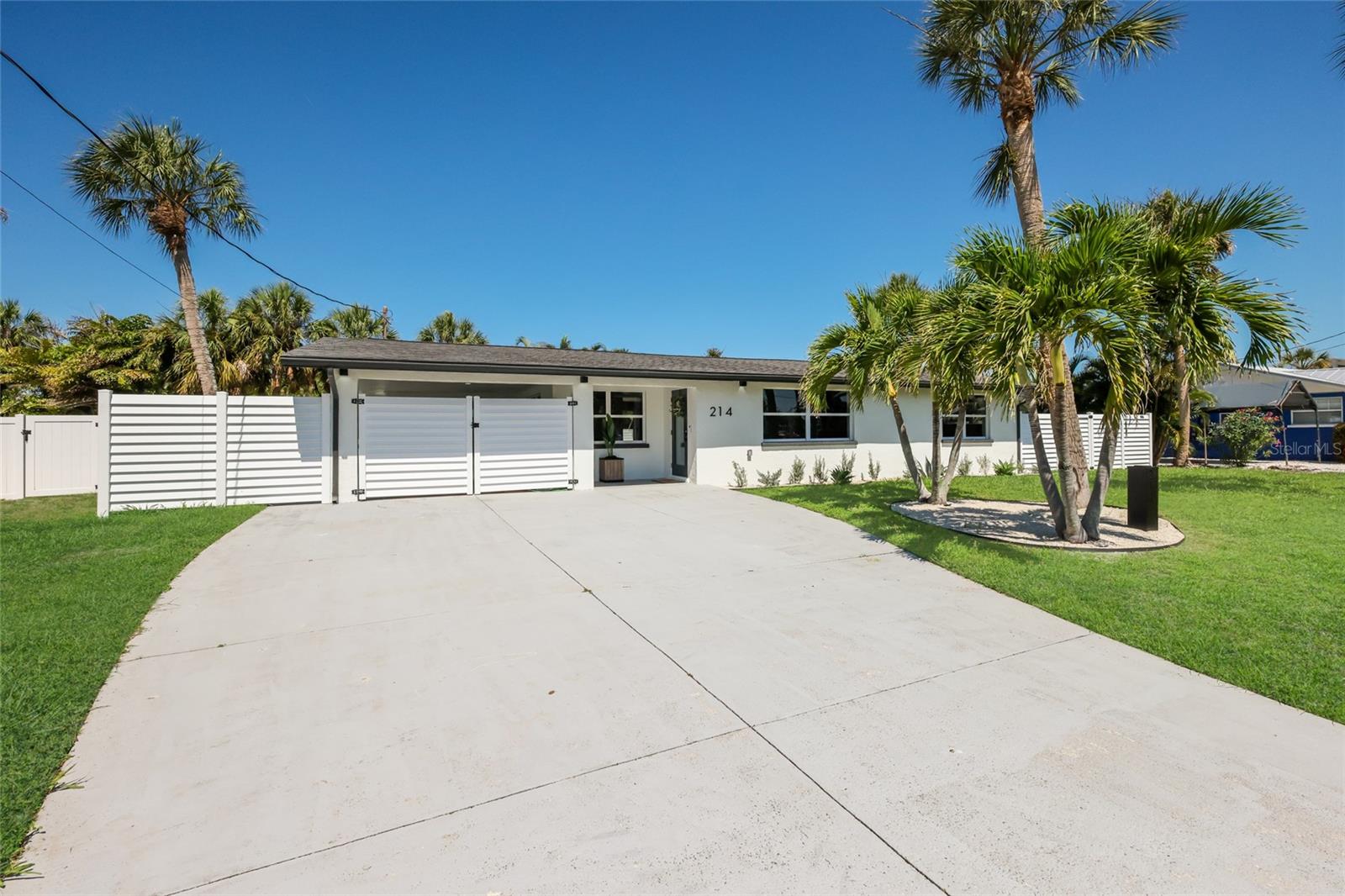 HOLMES BEACH 33RD UNIT - Residential