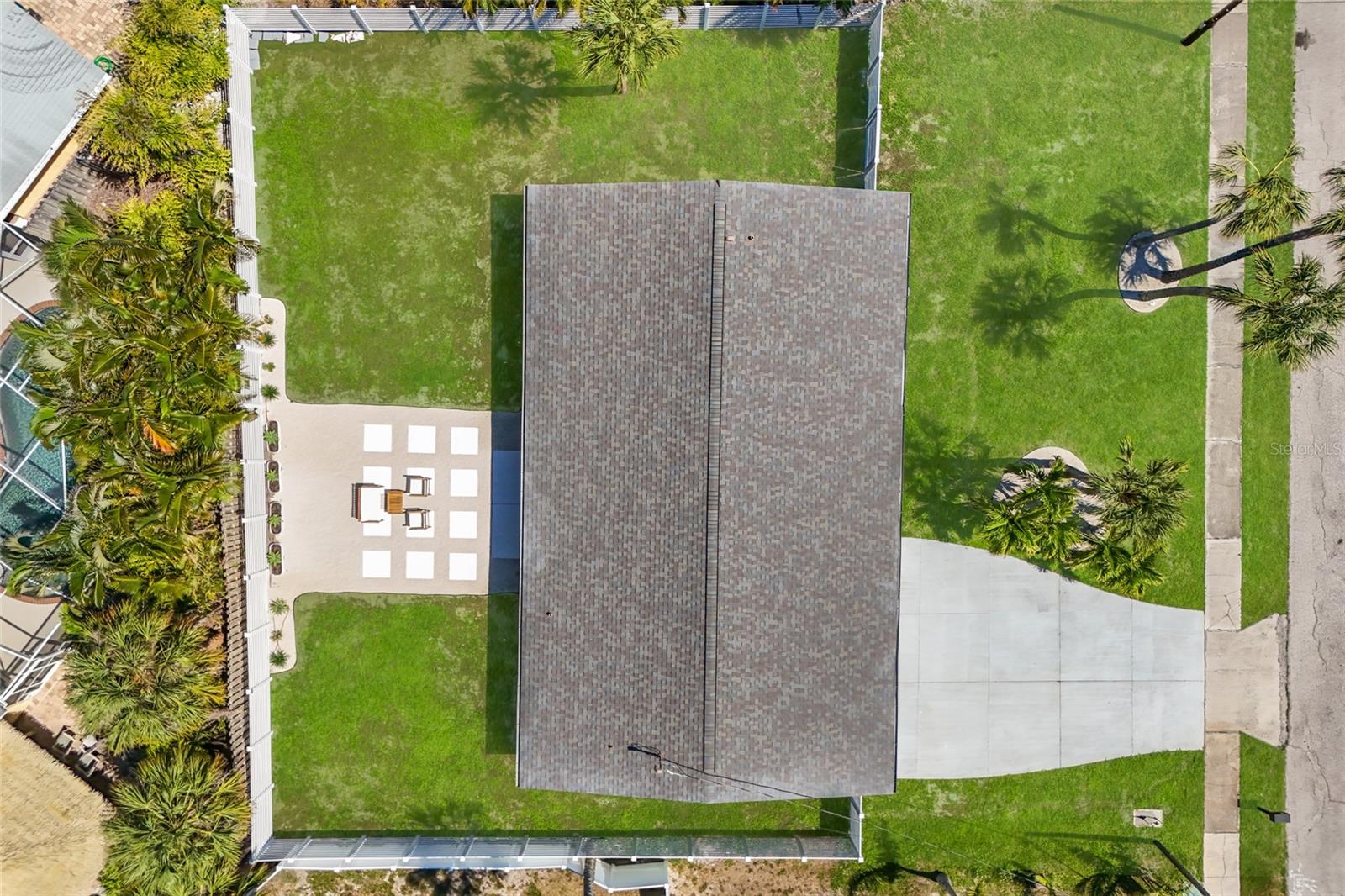 HOLMES BEACH 33RD UNIT - Residential