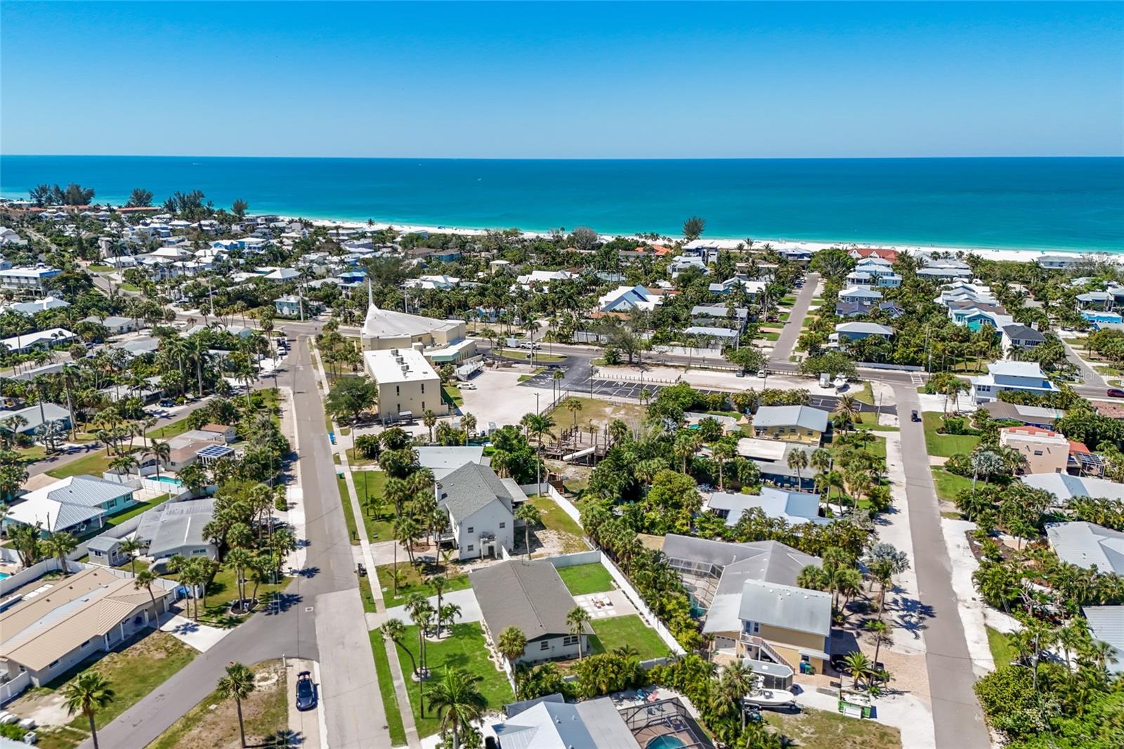 HOLMES BEACH 33RD UNIT - Residential