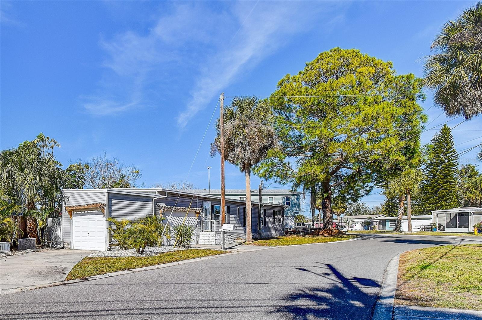 RIVER VILLAGE - Residential