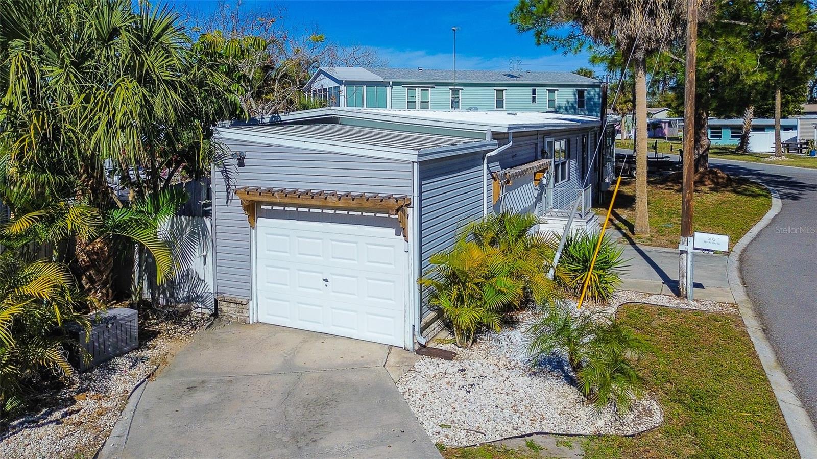 RIVER VILLAGE - Residential