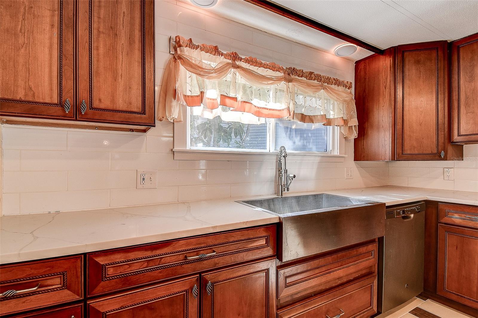 RIVER VILLAGE - Residential