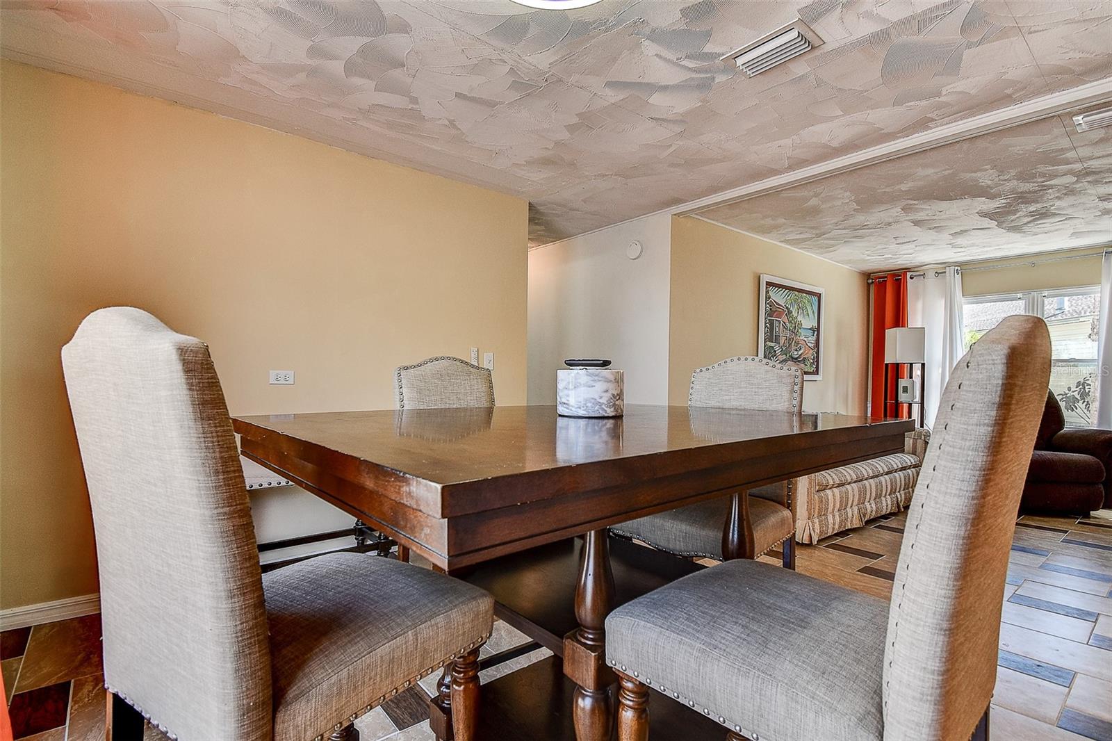 RIVER VILLAGE - Residential