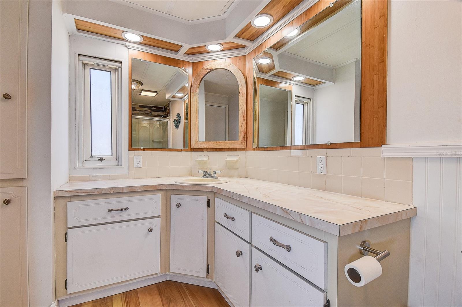 RIVER VILLAGE - Residential