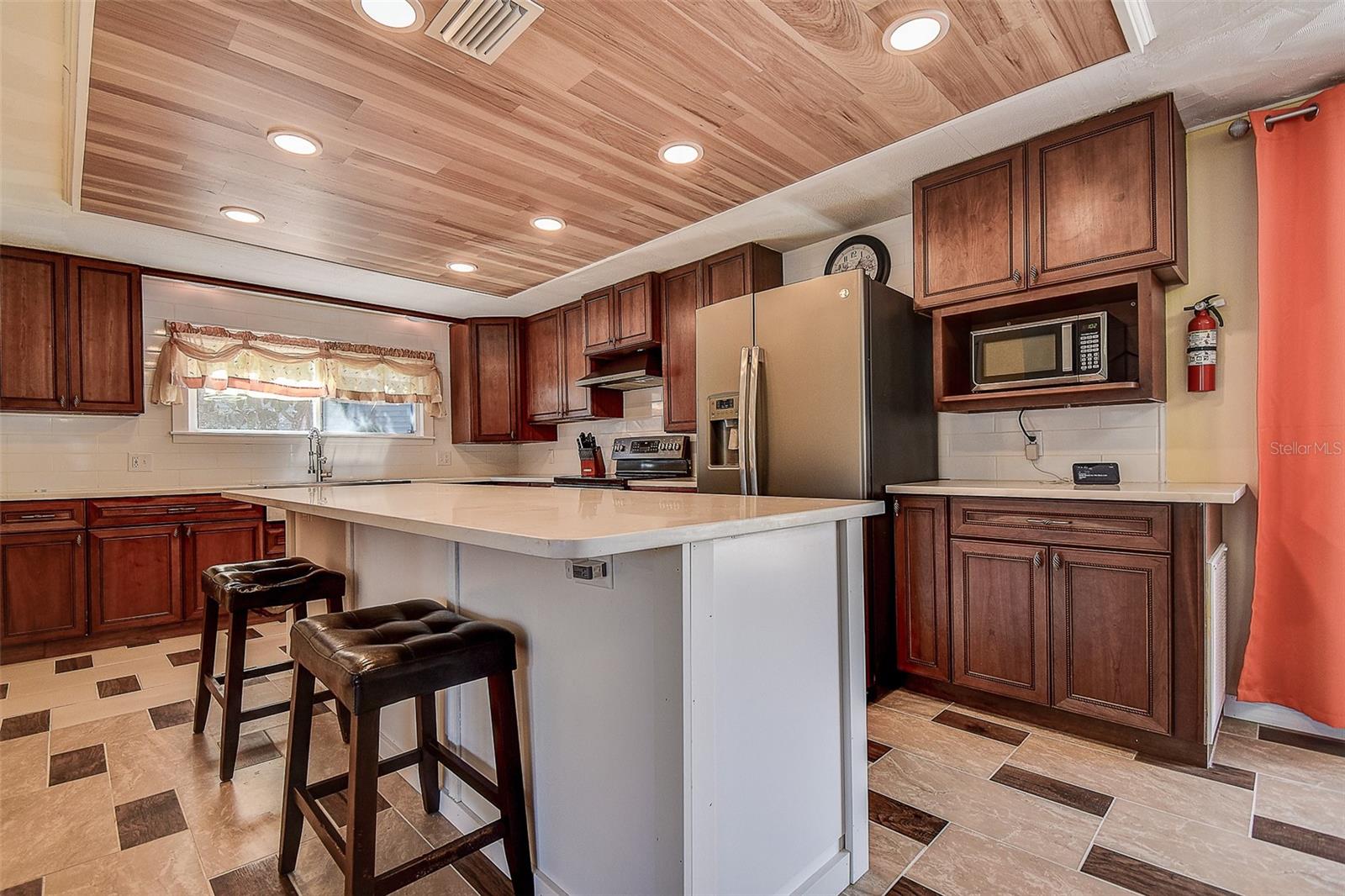 RIVER VILLAGE - Residential