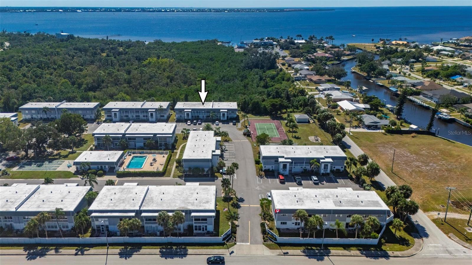 EDGEWATER VILLAGE BLDG H - Residential