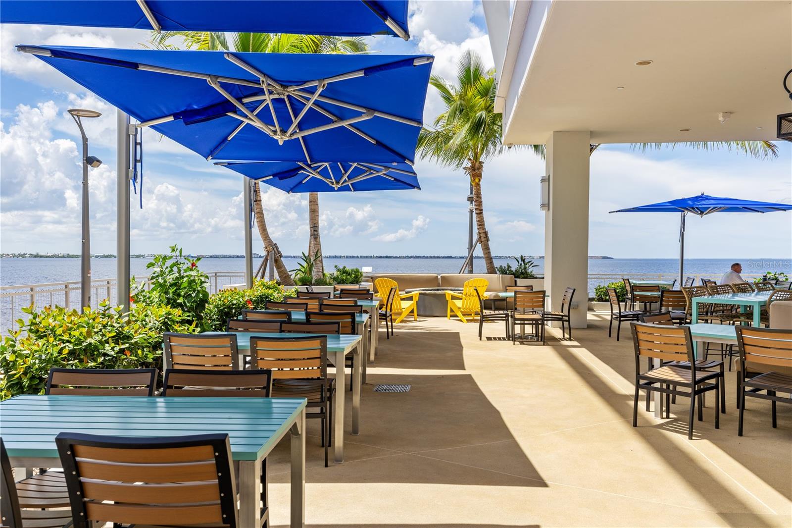 EDGEWATER VILLAGE BLDG H - Residential